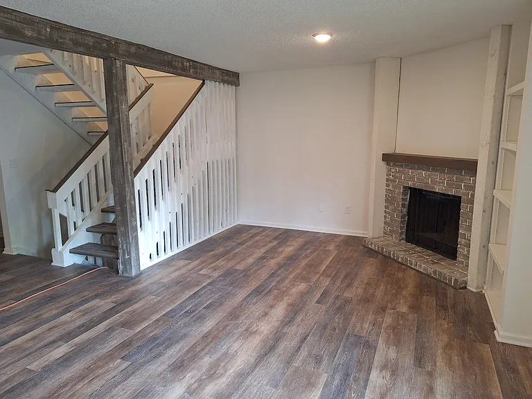 7120 Bond St — Photo 6