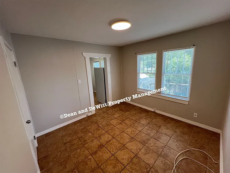 1009 Turner St #3 — Photo 6