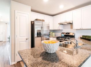 6904 Calcite Trl, Elmendorf, TX 78112