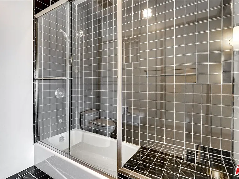3850 Rambla Orienta — Photo 27