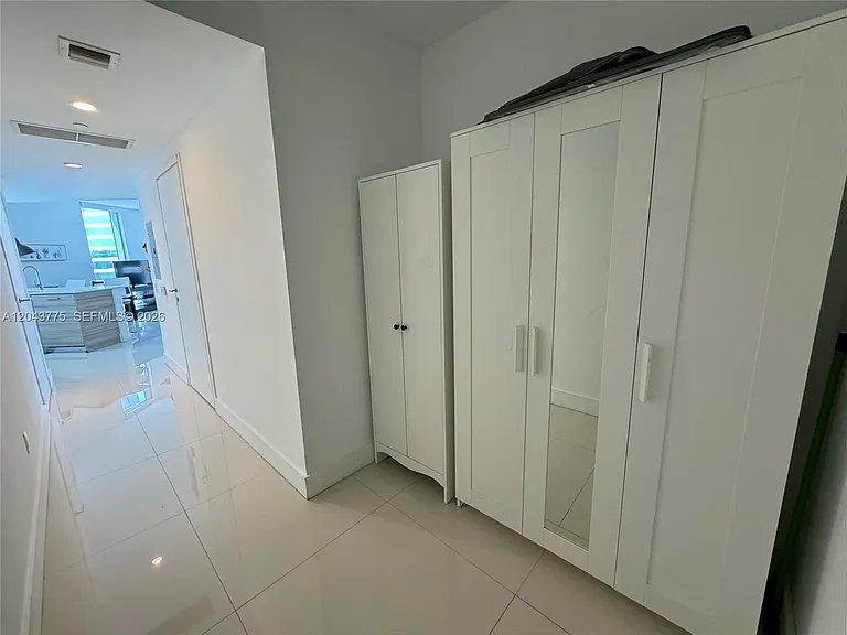 1300 Brickell Bay Dr #901 — Photo 8
