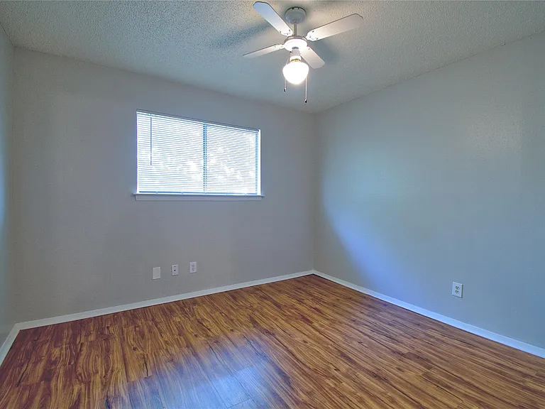 1707 Onion Creek Village Dr #A — Photo 13