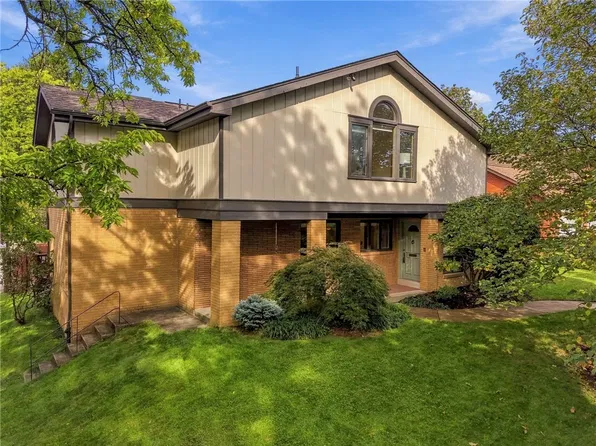 7135 Roycrest Pl, Pittsburgh, PA 15208