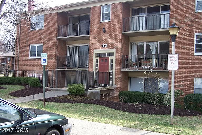 1st image of 884 College Pkwy APT 301