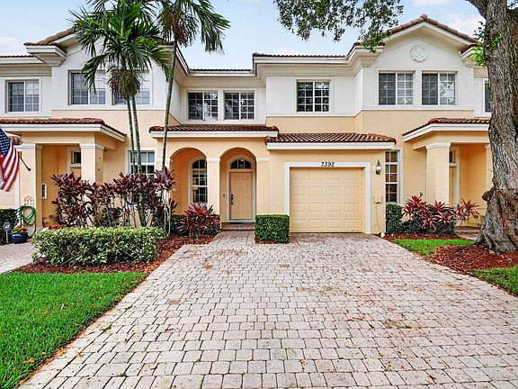 2nd image of 7392 Briella Drive