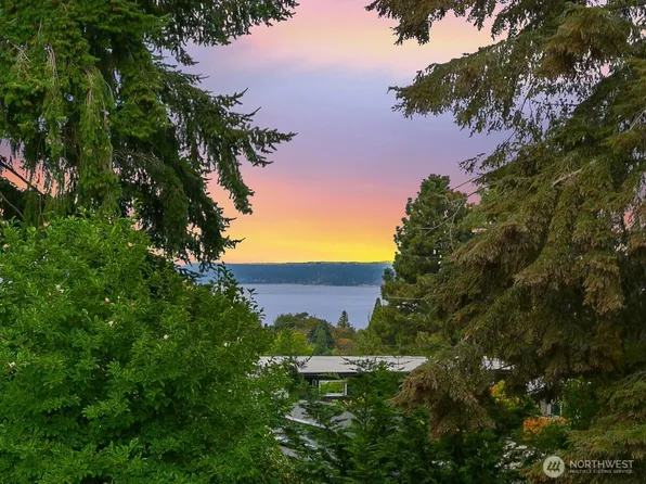 17816 2nd Avenue SW #9, Normandy Park, WA 98166