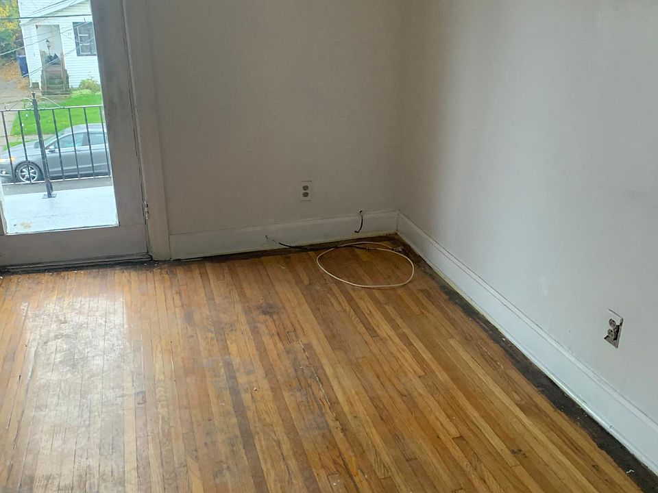1st image of 78 Andover Ave Floor 2