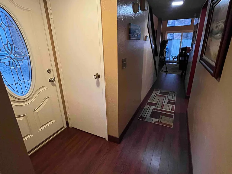 Terra Nova Blvd — Photo 4