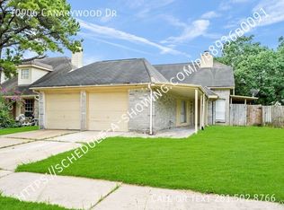 10906 Canarywood Dr, Houston, TX 77089
