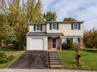 557 Pioneer Cir, Harleysville, PA 19438