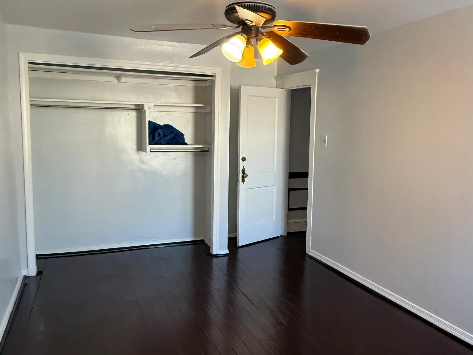 3 bed, 1688 sqft, $2,400 — Photo 1