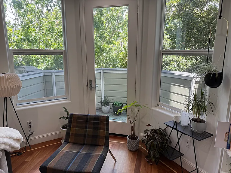 425 14th St #2 — Photo 3