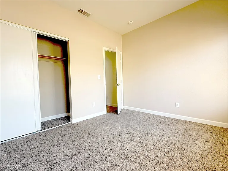 9824 Garamound Ave — Photo 23