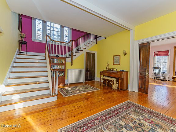 5th image of 170 Western Avenue