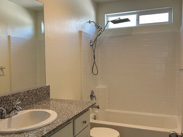 2146 W Escher Dr — Photo 9
