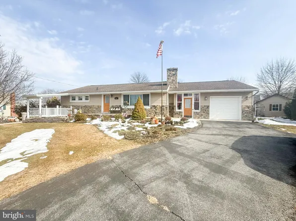 924 Blanchard Ave, Chambersburg, PA 17201