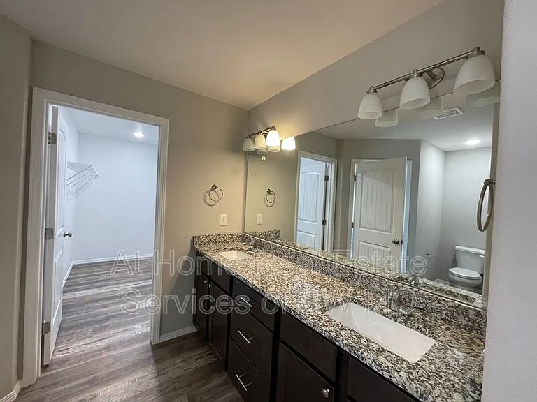353 Rabbit Run St — Photo 13