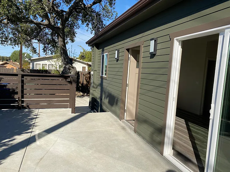 324 E Colorado Blvd #1 — Photo 15