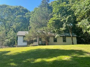 25 Parsonage Rd, East Setauket, NY 11733