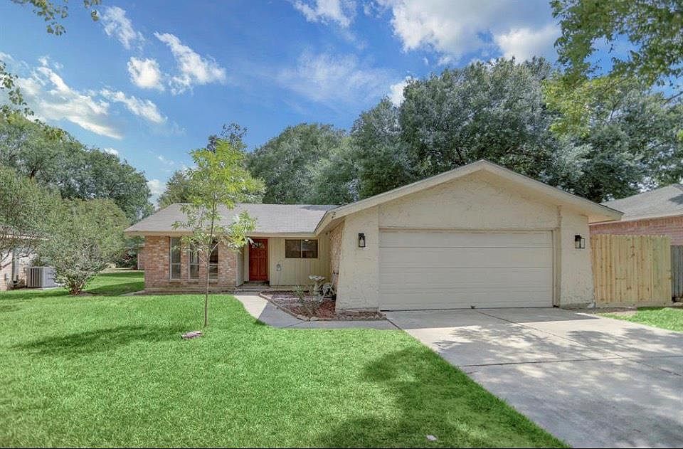 1st image of 23107 Banquo Dr