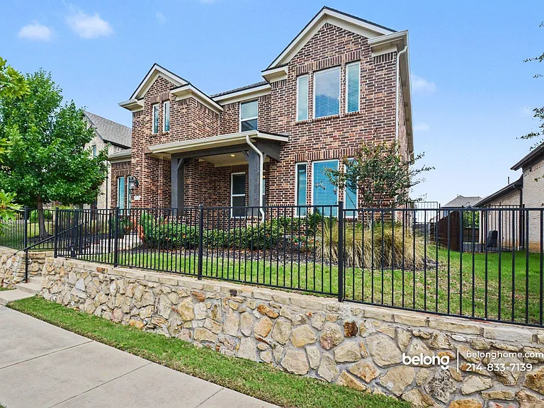 2172 Poppyvine Rd — Photo 3
