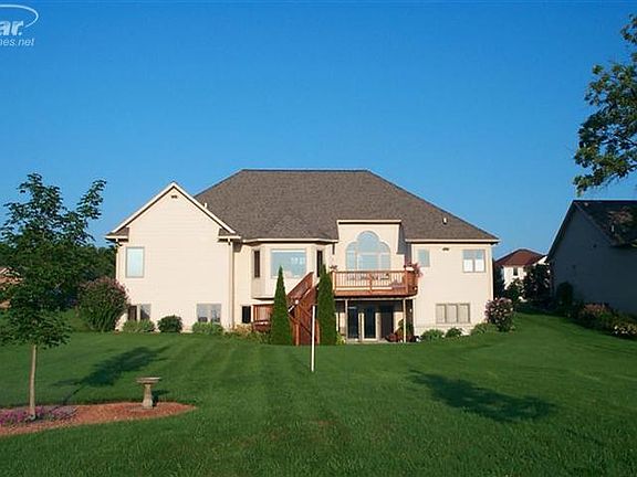 3rd image of 13139 Harborview Dr