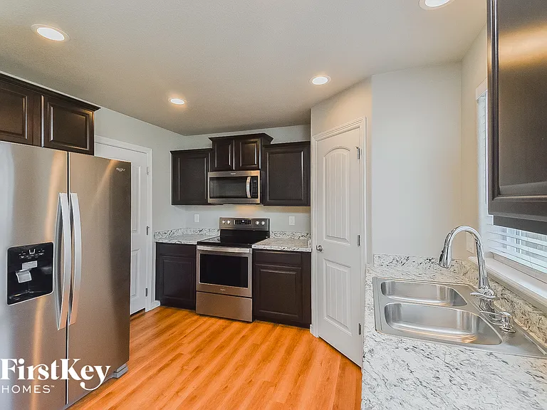 5307 Pabst Dr — Photo 5