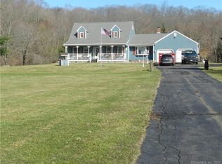 17 Riverside Dr, Wallingford, CT 06492