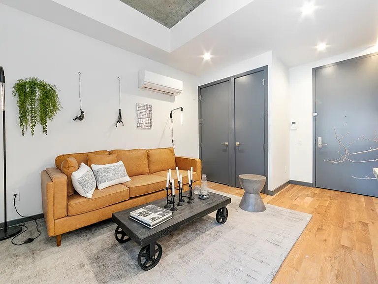 93 Linden St #H4 — Photo 4