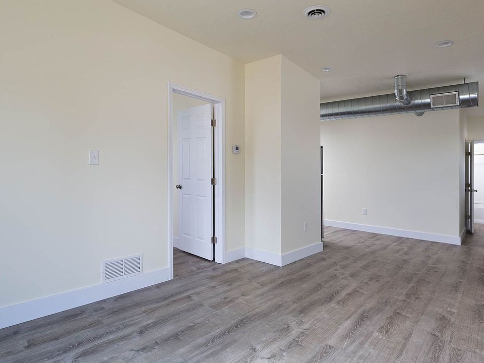 Updated 3BR 2 full bath Apartment 1400 Fernleaf St Pittsburgh PA Zillow