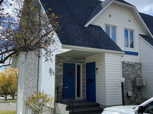 20 Du Bourg Ave #I, Edmundston, NB E3V 4C5