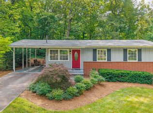 104 E Irving Ln, Oak Ridge, TN 37830