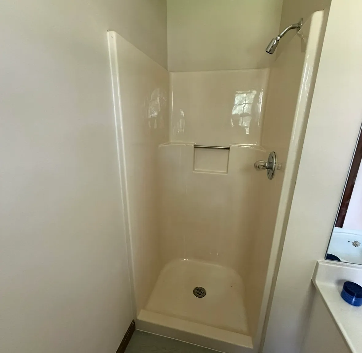 4 bed, 1700 sqft, $2,300 — Photo 4