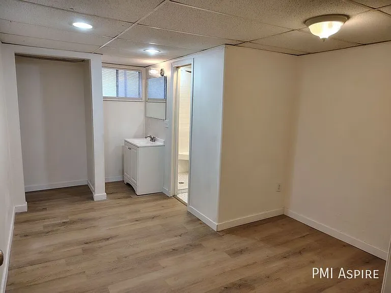 1600 Geneva St #103 — Photo 7