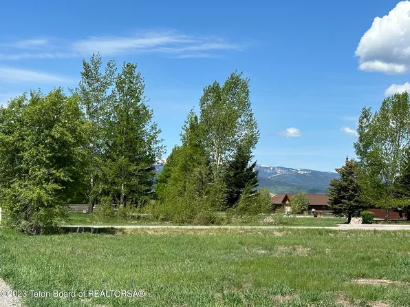 899 Peak View Est, Victor, ID 83455