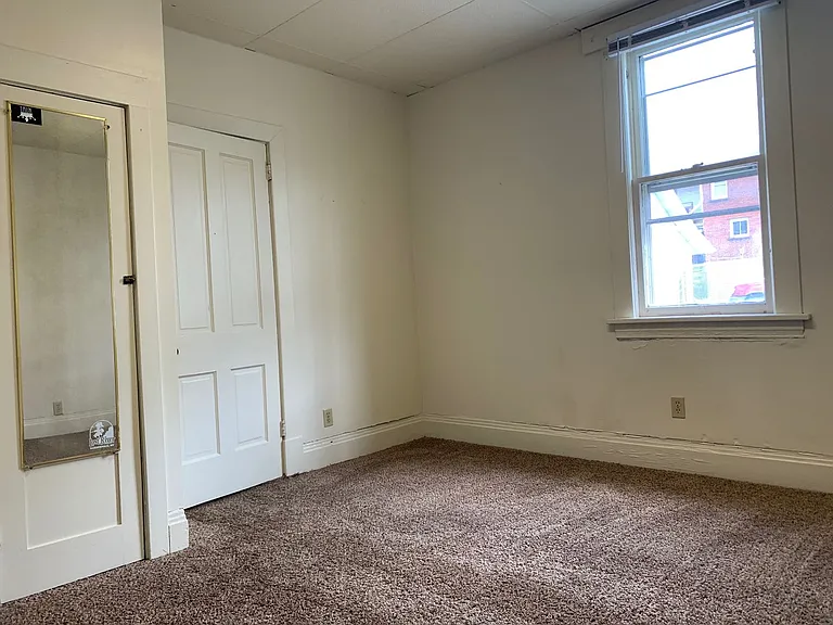 353 Green St — Photo 5