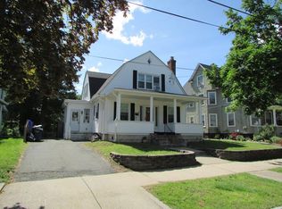24 Eddywood St, Springfield, MA 01118