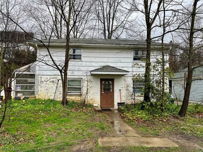 1271 Howe Ave, Cuyahoga Falls, OH, 44221