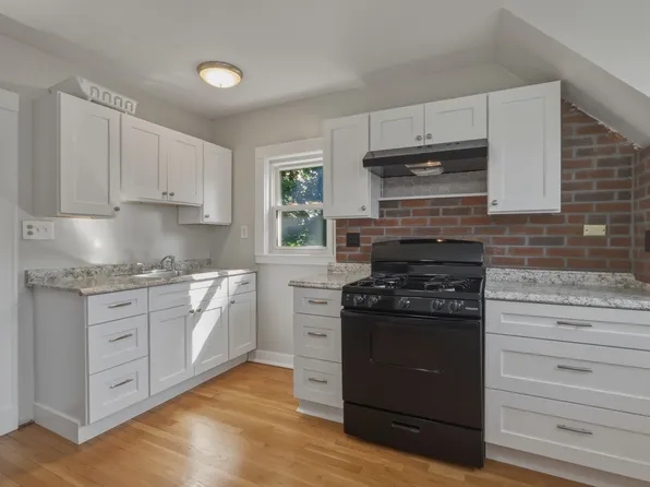 78 Goddard St #2, Quincy, MA 02169