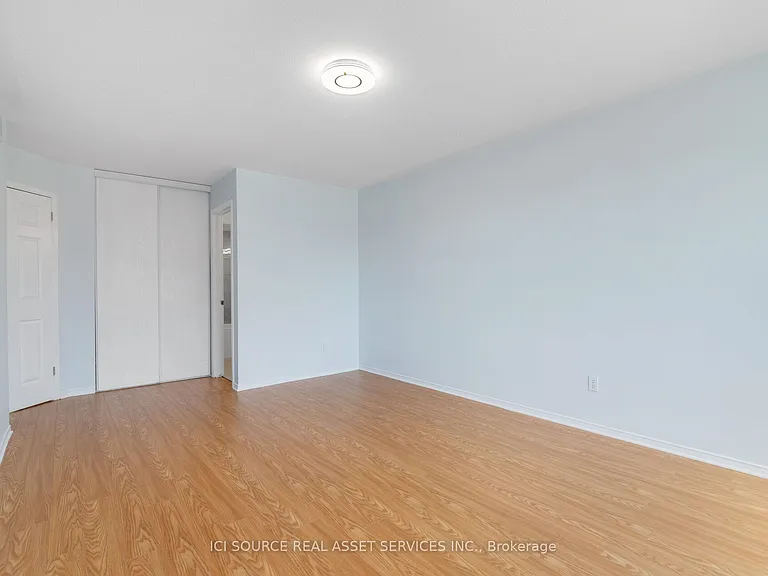 140 Annapolis Cir — Photo 16