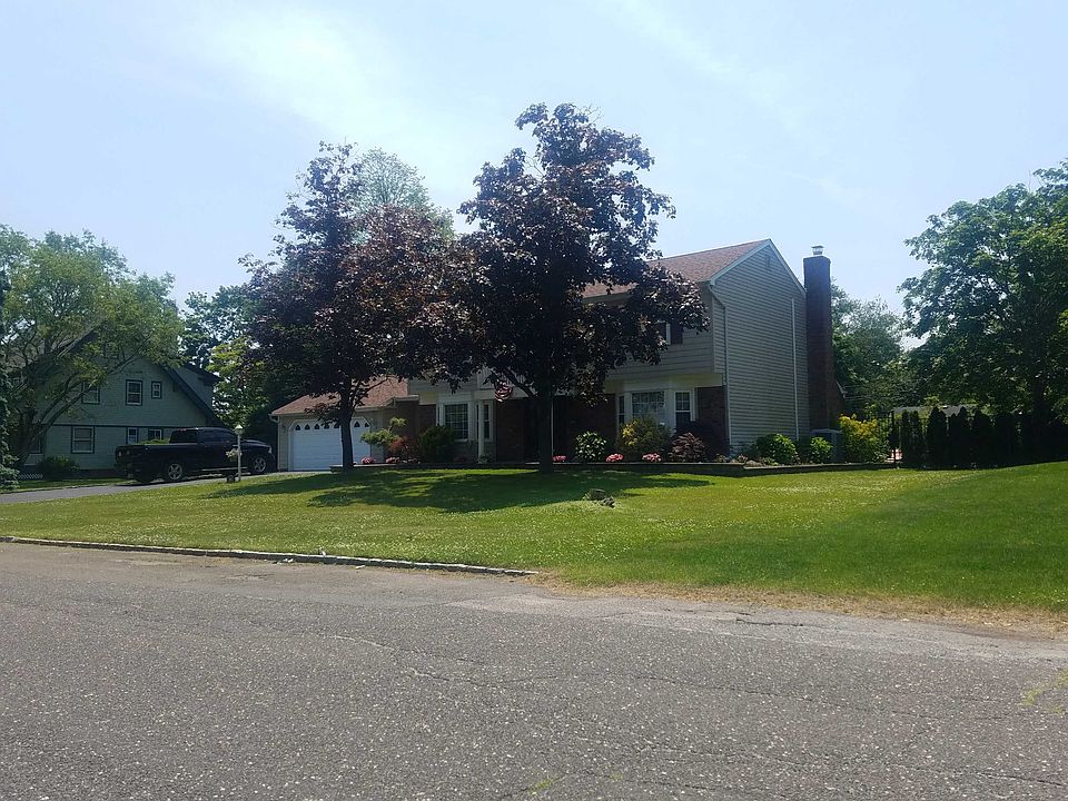 307 Plymouth Ave, Brightwaters, NY 11718 Zillow