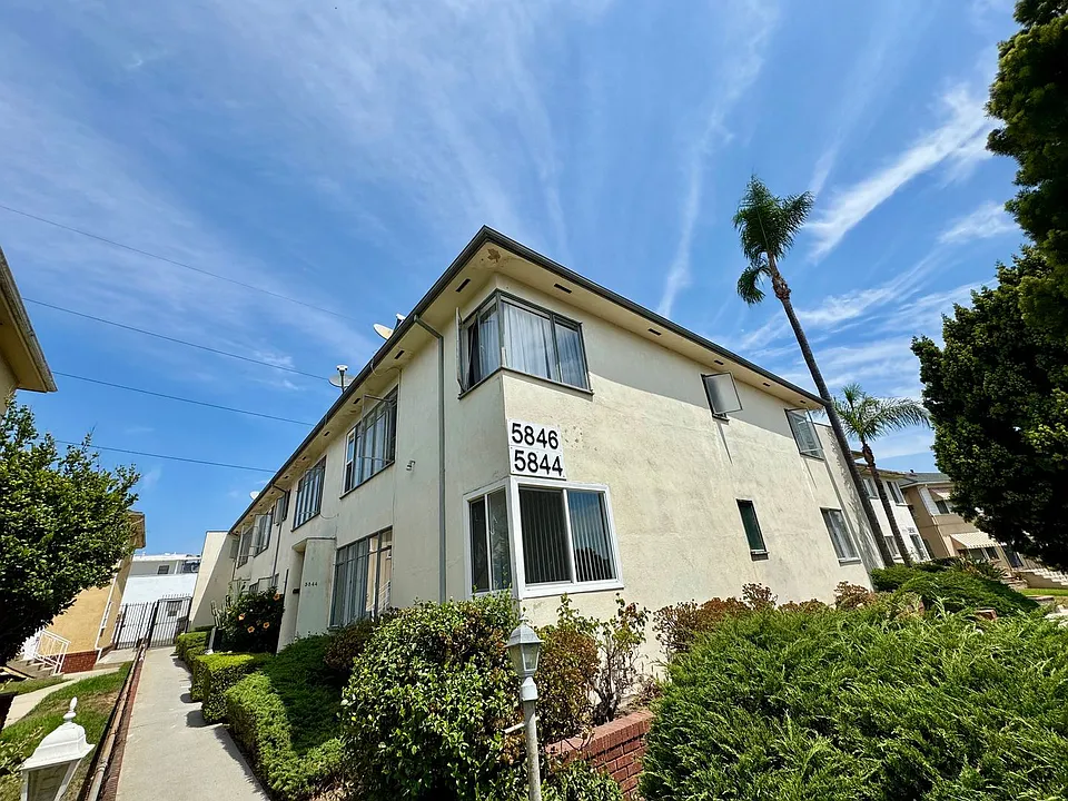 5844-5850 Condon Ave