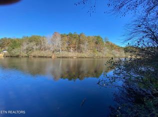 1860 Yellow Nugget Rd, Tellico Plains, TN 37385