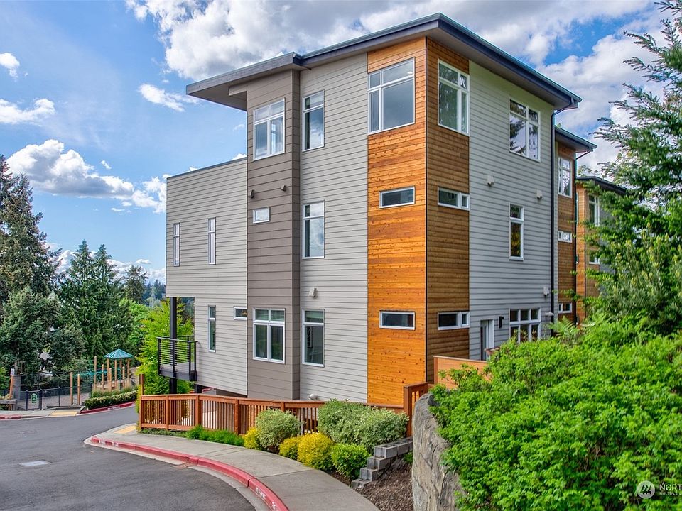 1st image of 4018 129th Pl SE
