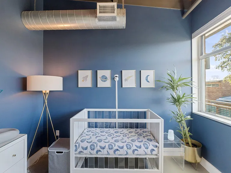 2205 N Lamar Blvd #321 — Photo 8