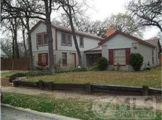 3200 Browning Ct, Fort Worth, TX 76111