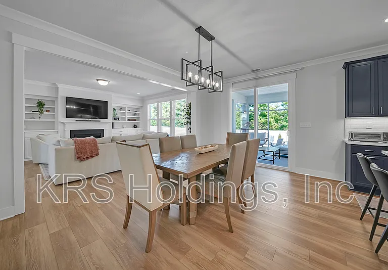 629 Hayes Dr — Photo 3