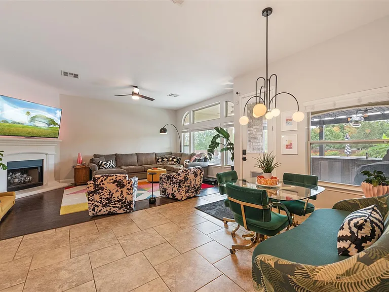 12305 Lostwood Cir — Photo 8