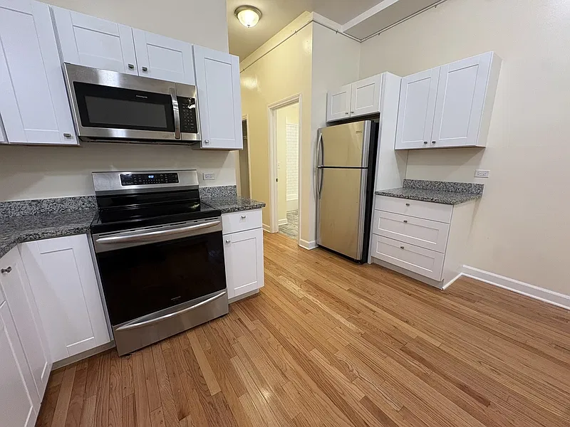 2 bed, 2.0 bath, 600 sqft, $1,850 — Photo 3