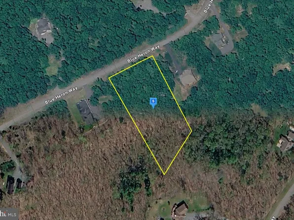 330 Blue Heron Way, Hawley, PA 18428